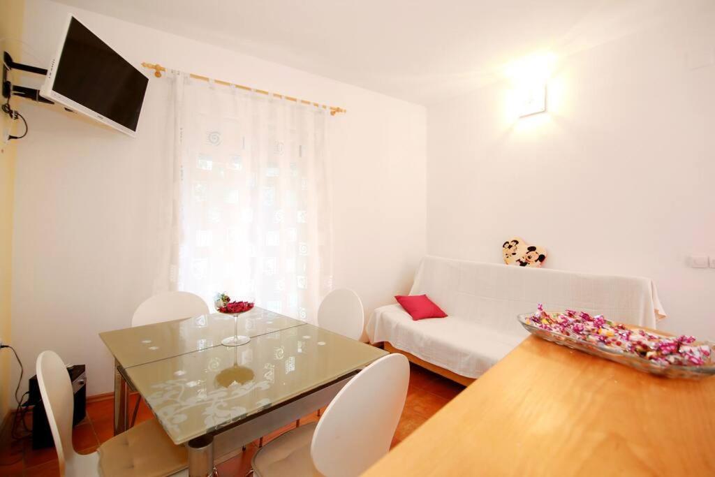 Apartman Barney With Garden&terrace *