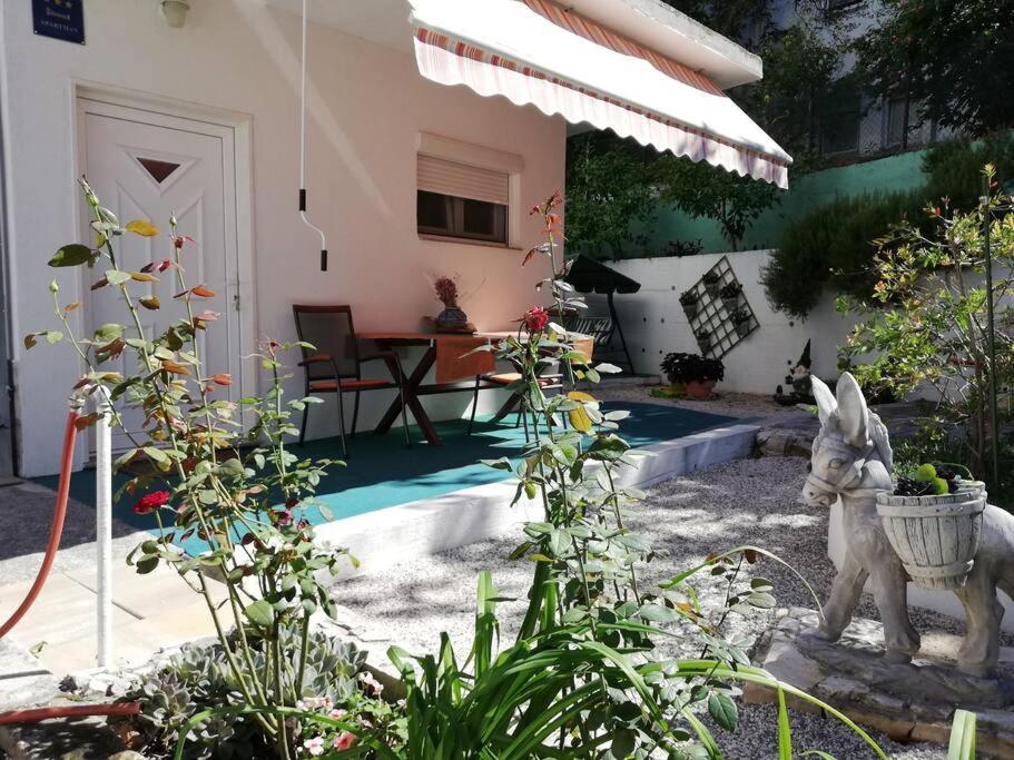 Appartement Barney With Garden&terrace *