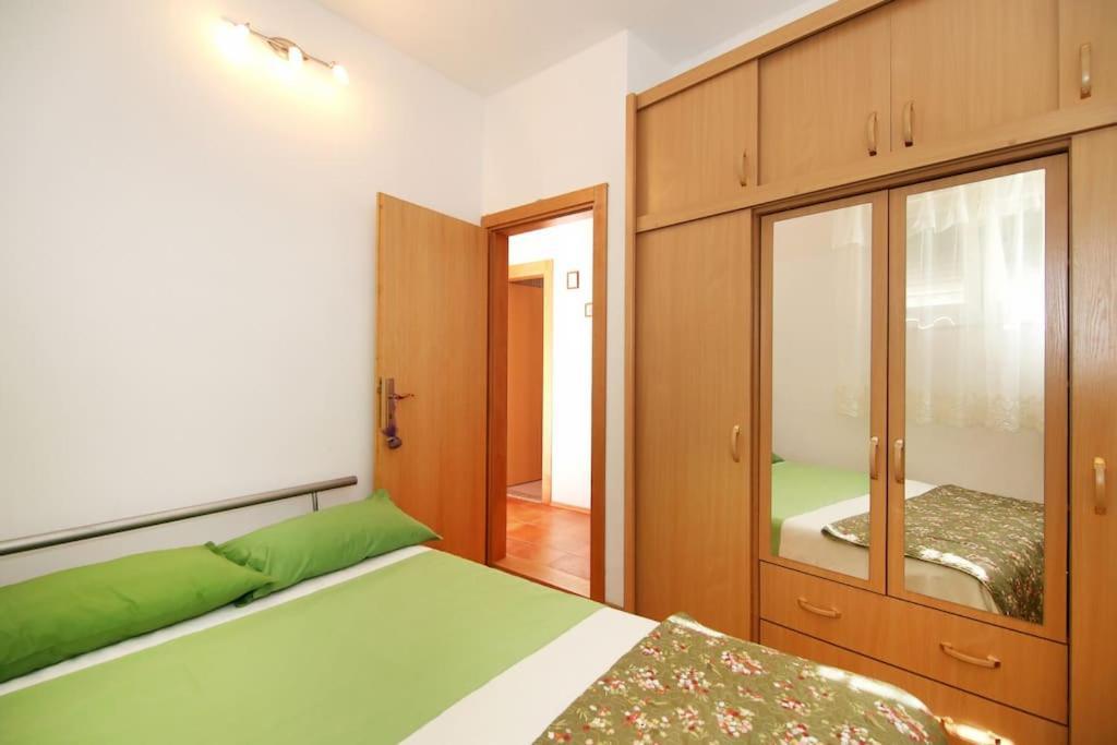 Apartman Barney With Garden&terrace Split